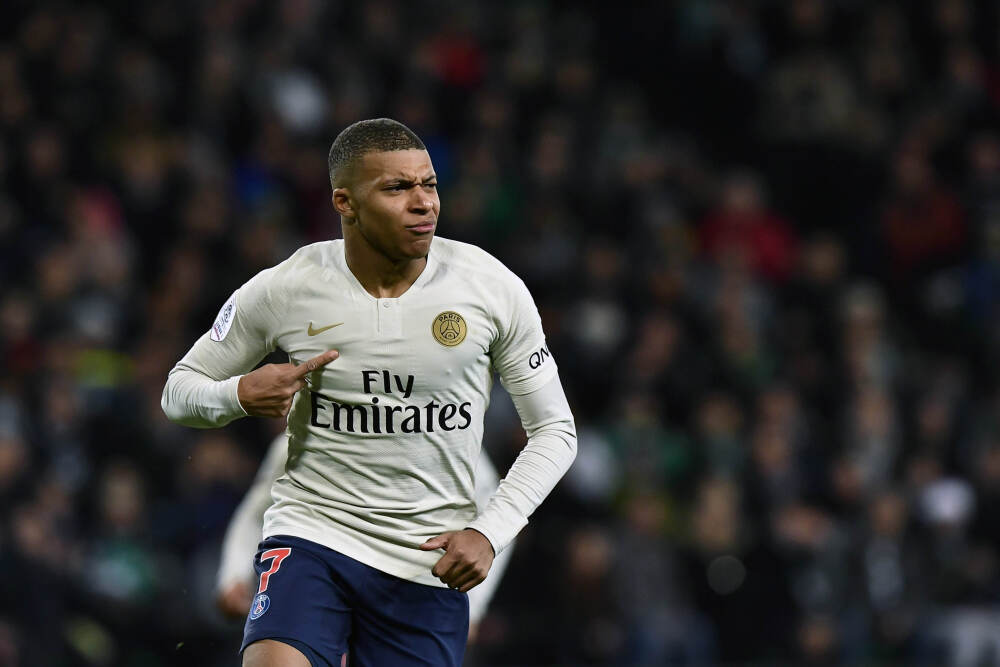 理想、保时捷接连起火,但关注不该停留于“三元锂”